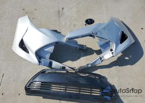 2018 Toyota Corolla L from USA, damaged, VIN 2T1BURHE7JC004670